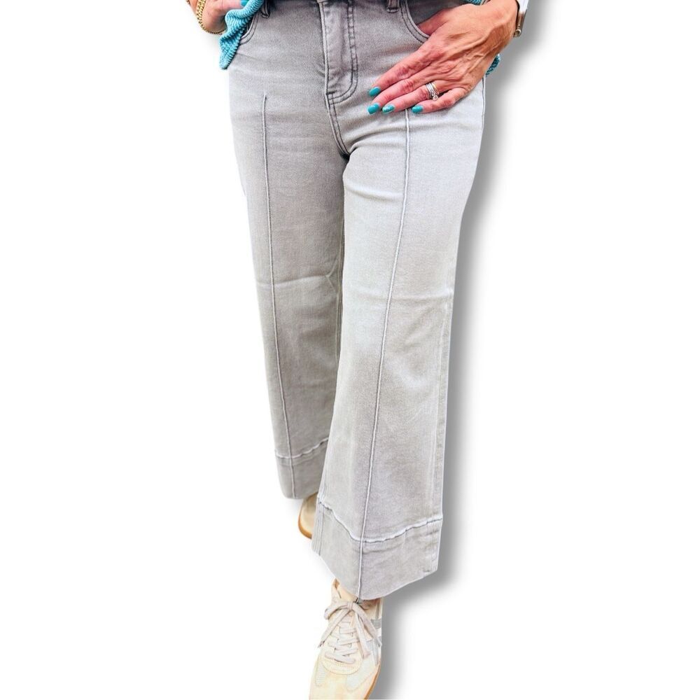 Risen Light Gray Pintuck Front Wide Leg Crop Jeans Mid Rise Tummy Control NWT - Picture 5 of 9